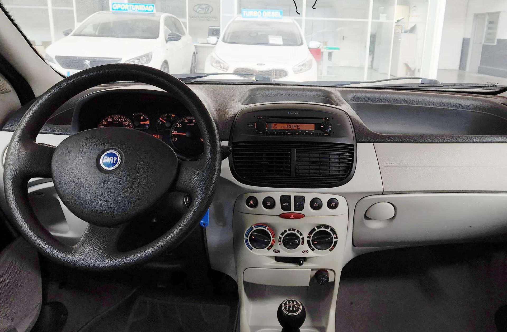 Fiat Punto 1.4 16v Dynamic - foto 6