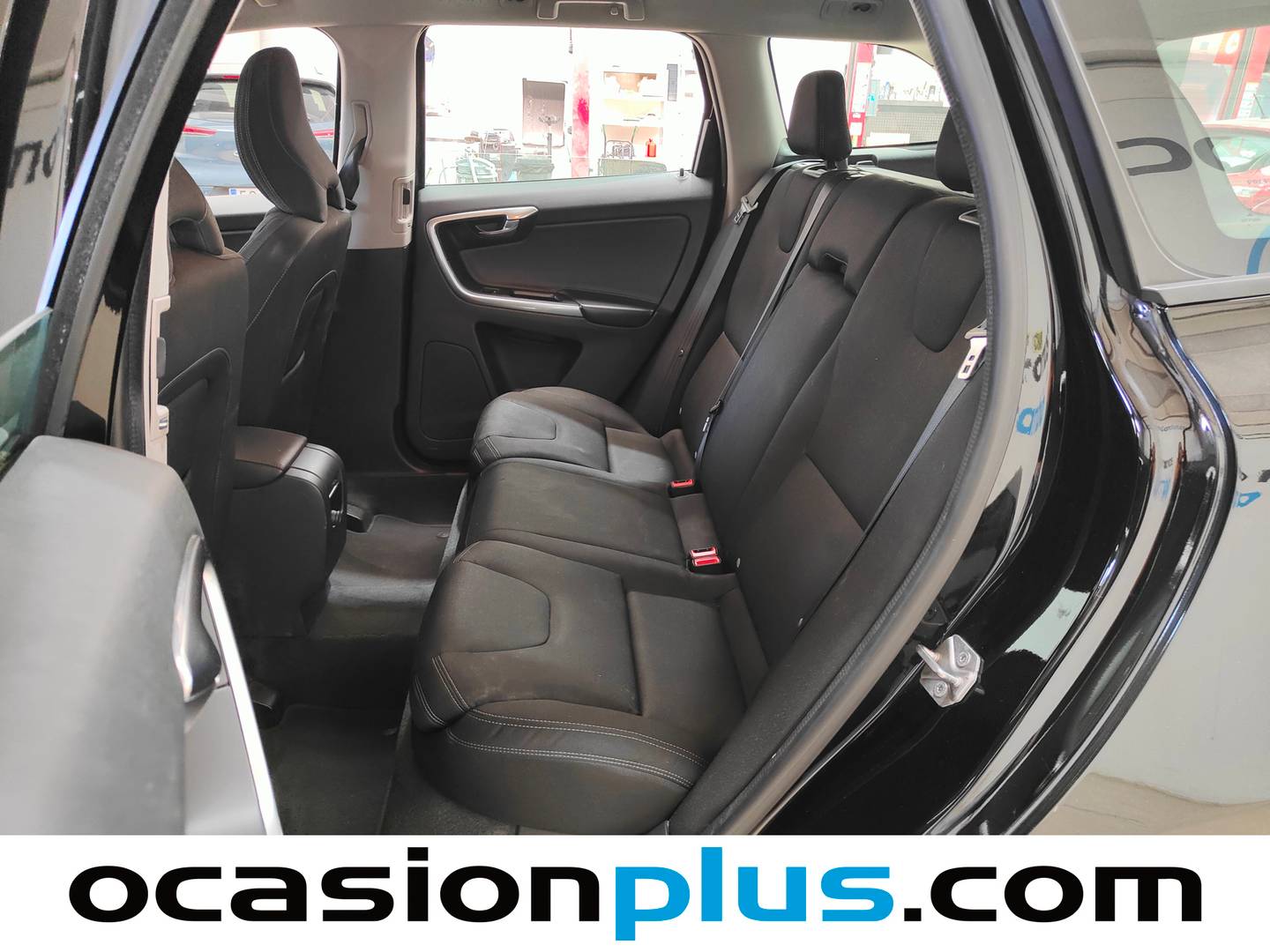 Foto asientos traseros Volvo XC60 Volvo XC60 D3 Kinetic (150 CV)