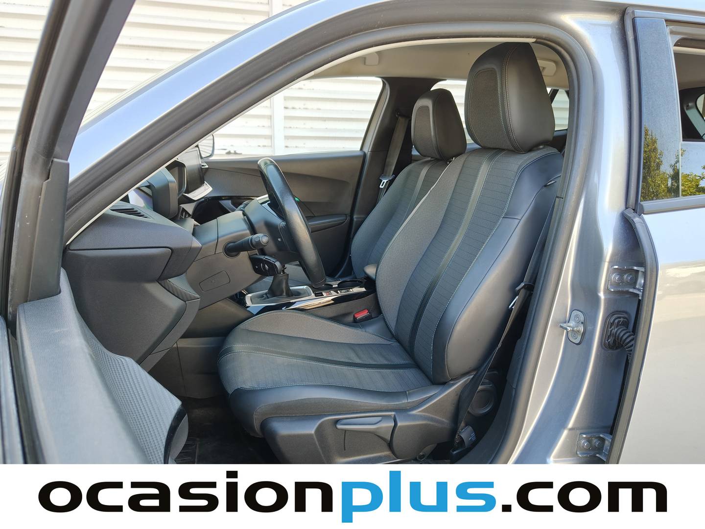 Foto Peugeot 2008 Peugeot 2008 PureTech 130 S&S Allure Pack (130 CV)