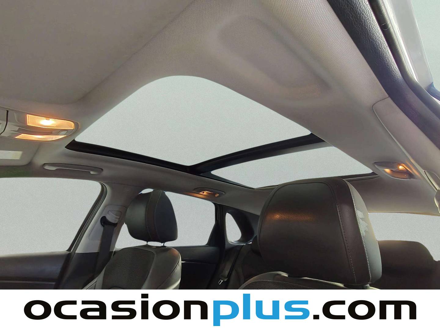 Foto Hyundai i30 Hyundai i30 1.6 CRDI Style Sky (136 CV)