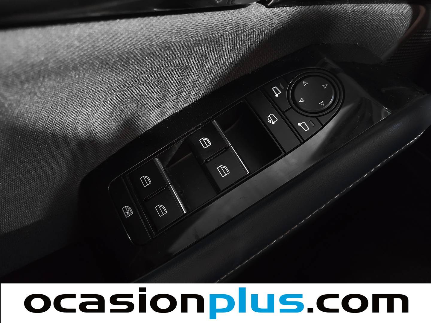 Foto Mazda CX-30 Mazda CX-30 2.0 Skyactiv-X Zenith (186 CV)