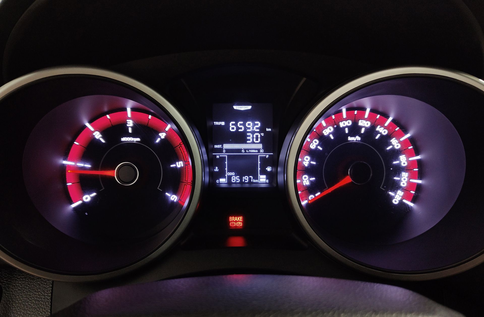SsangYong Tivoli D16T Premium 4x2 - foto 19