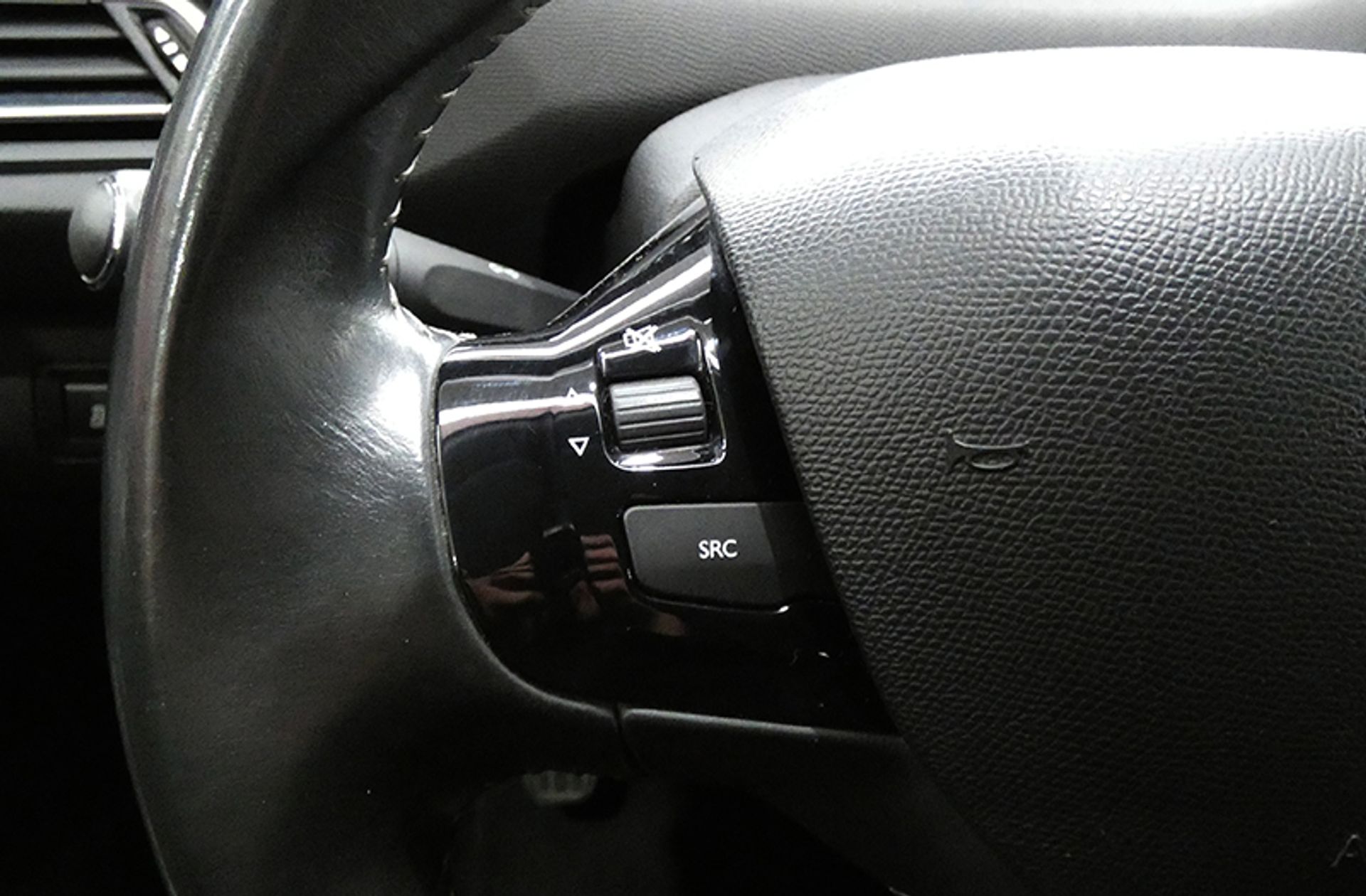 Peugeot 308 1.6 THP Allure - foto 24