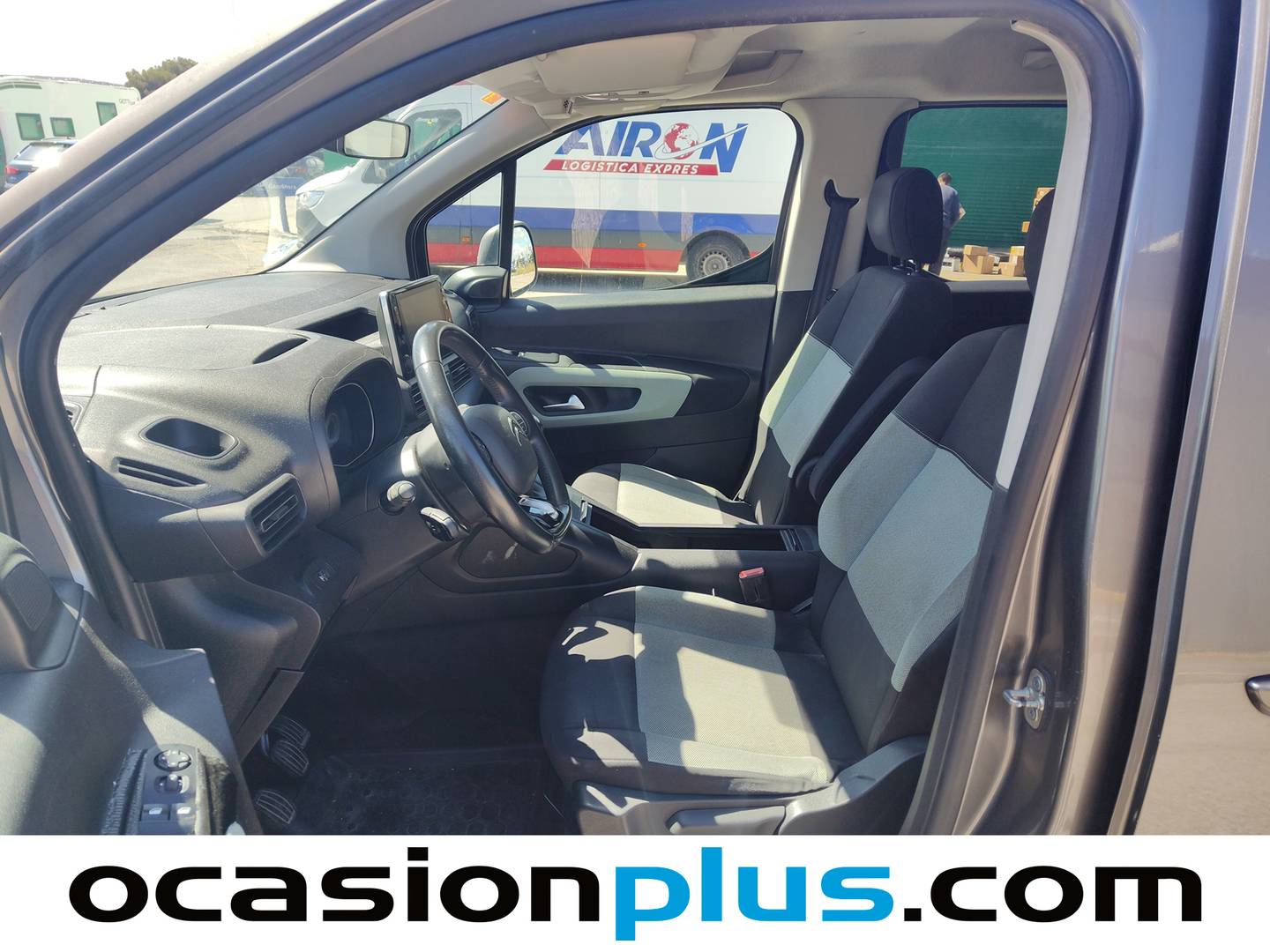 Foto asientos delanteros Citroën Berlingo Citroën Berlingo BlueHDi 100 S&S Talla M Shine (102 CV)