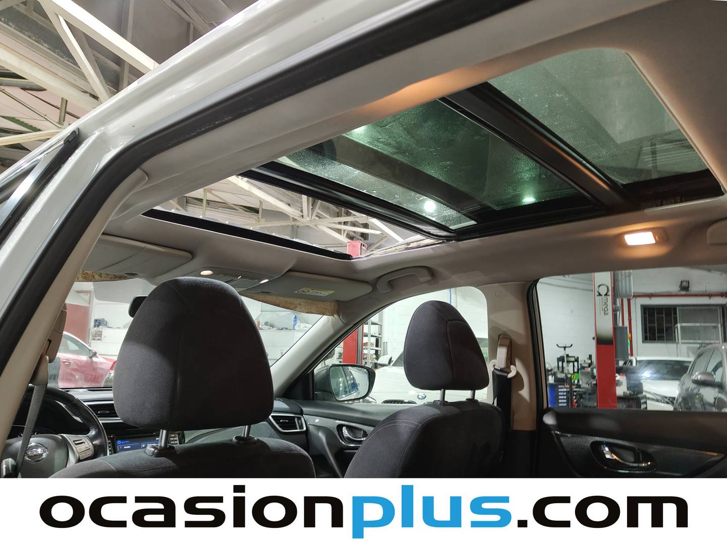 Extras y acabados del Nissan X-TRAIL Nissan X-Trail dCi 130 360 4x4-i (130 CV)