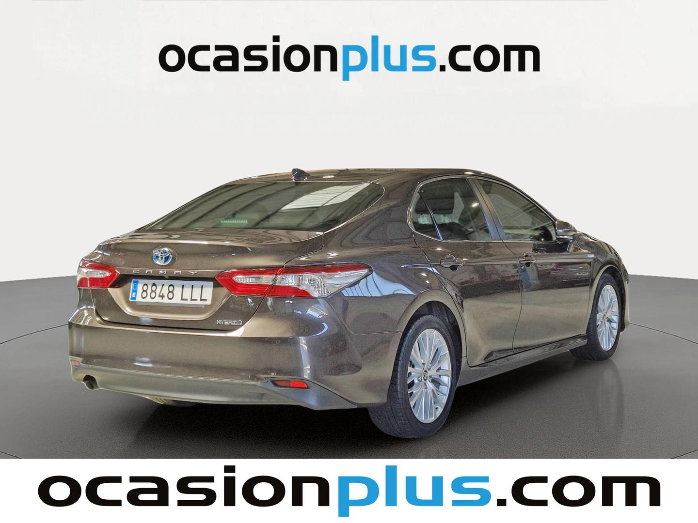 Foto trasera Toyota Camry Toyota Camry 2.5 220H Advance (218 CV) derecha