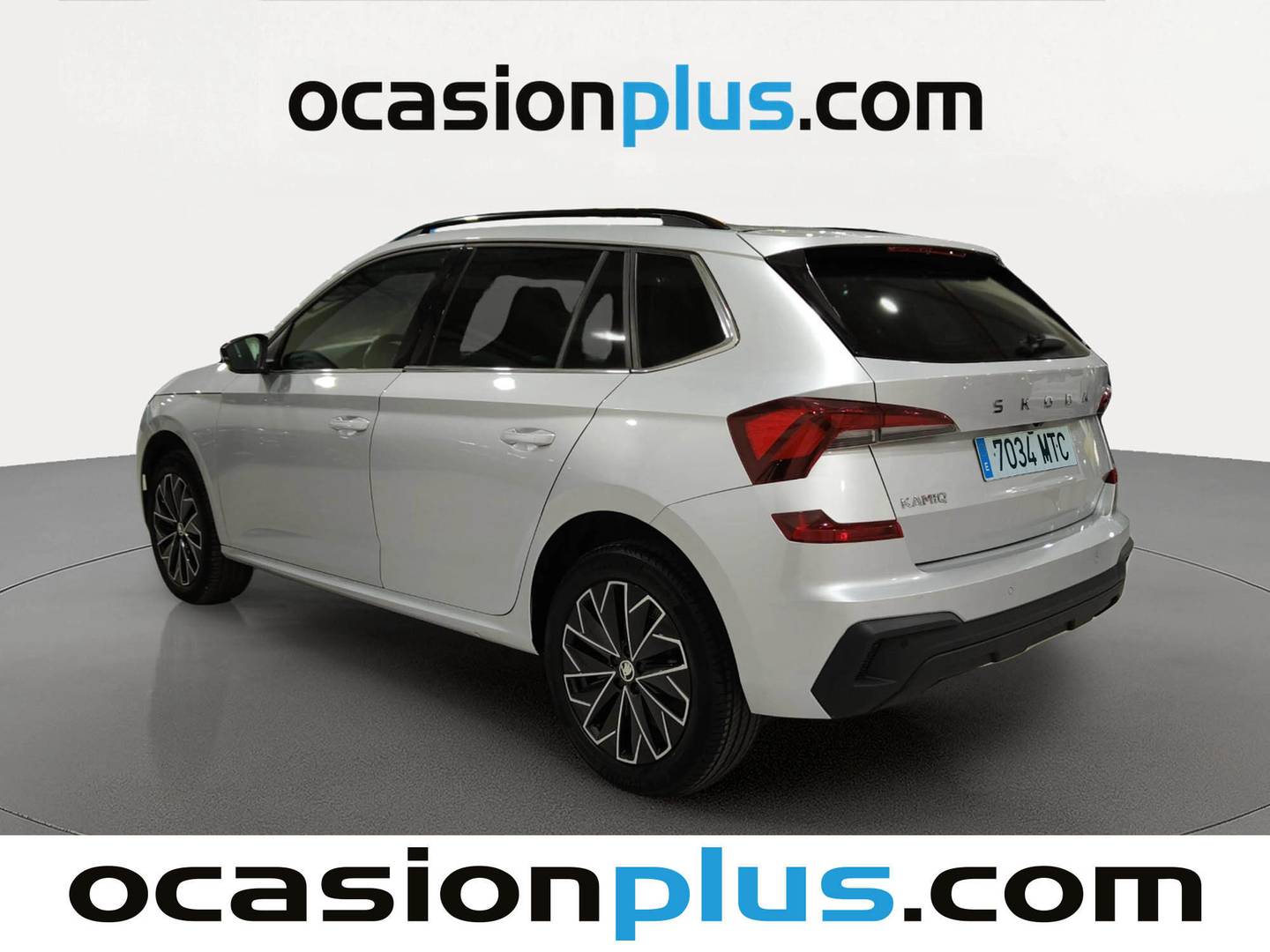 Foto delantera Skoda Kamiq Skoda Kamiq 1.0 TSI Design DSG (115 CV) derecha