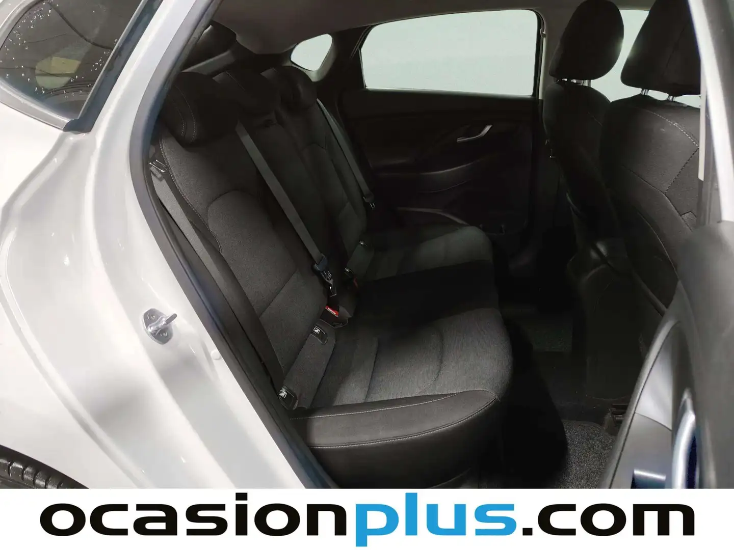 Foto Hyundai i30 Hyundai i30 Fastback 1.0 TGDI 48V Tecno (120 CV)