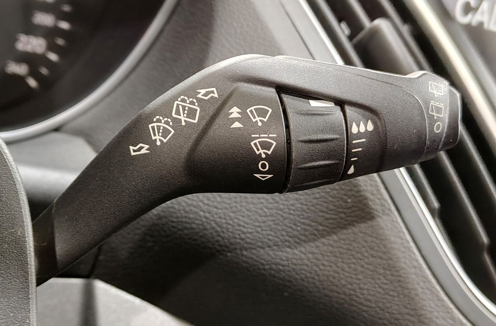 Ford C-Max 1.0 EcoBoost Business - foto 27