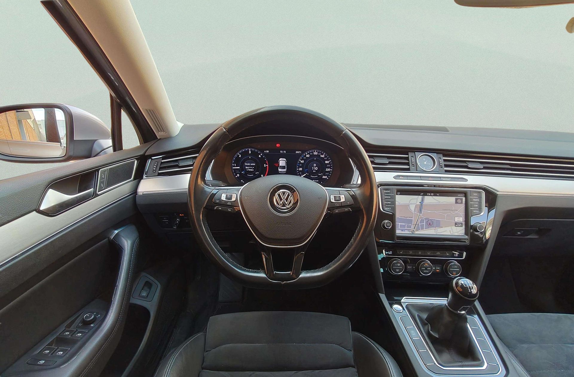 Volkswagen Passat Sport 2.0 TDI BMT - foto 30