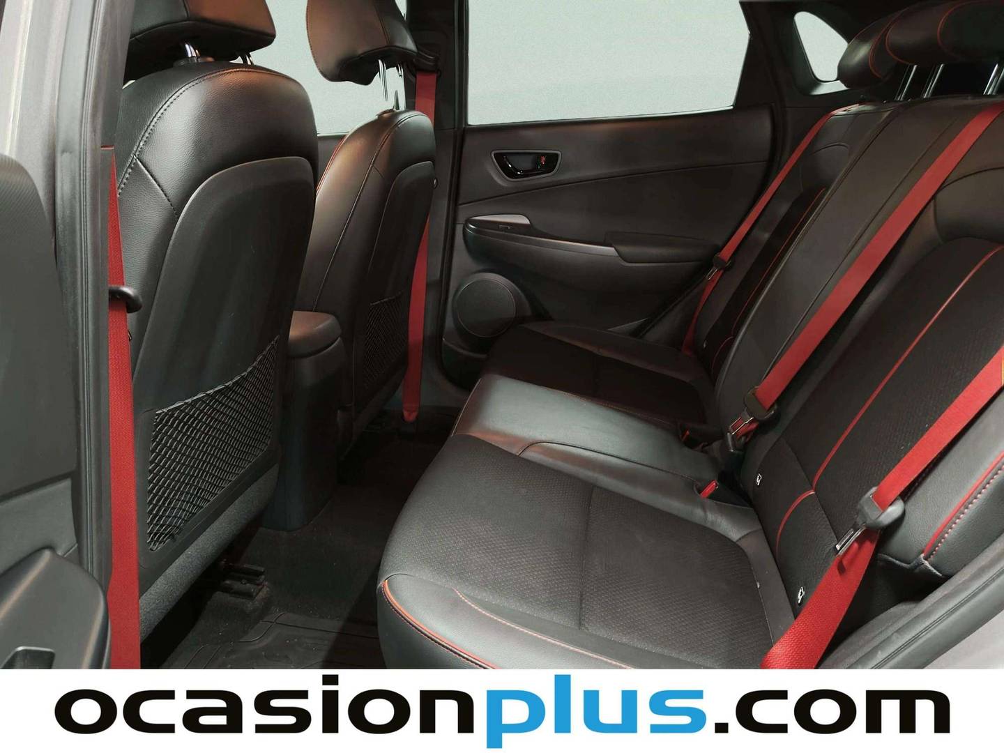 Foto asientos traseros Hyundai Kona Hyundai Kona 1.0 TGDi Tecno 4x2 88 kW (120 CV)
