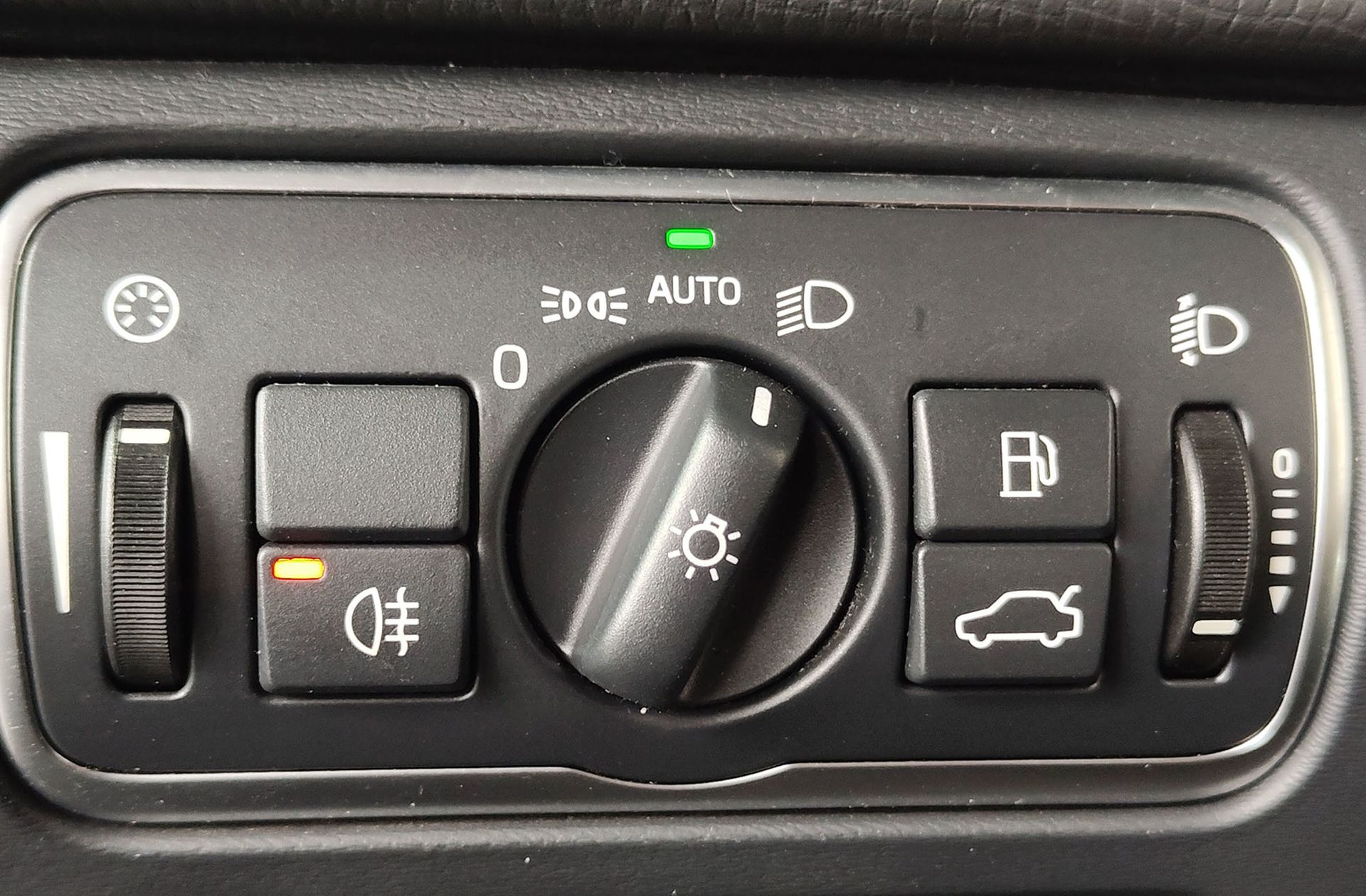 Volvo XC60 D3 Kinetic - foto 10