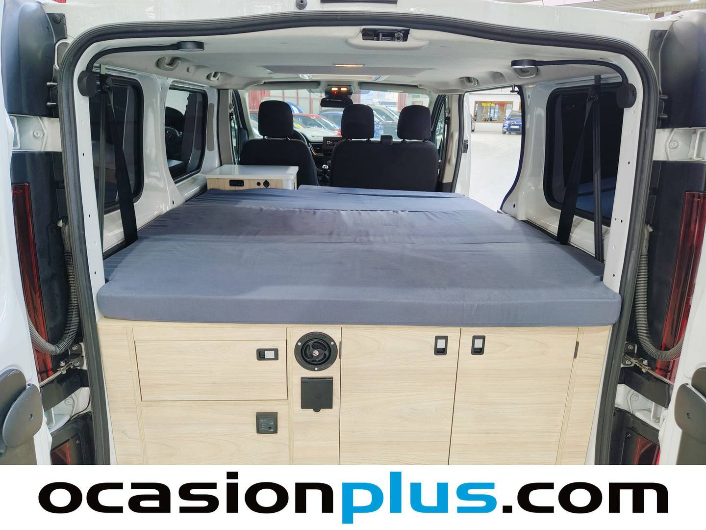 Renault Trafic Renault Trafic Combi Mixto Energy Blue dCi (110 CV) Camperizada al mejor precio