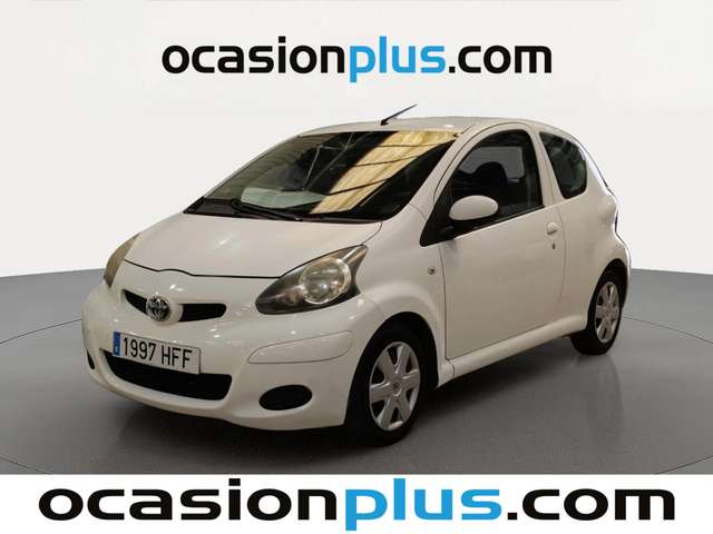 Toyota Aygo 1.0 VVT-i Connect (68 CV) de segunda mano