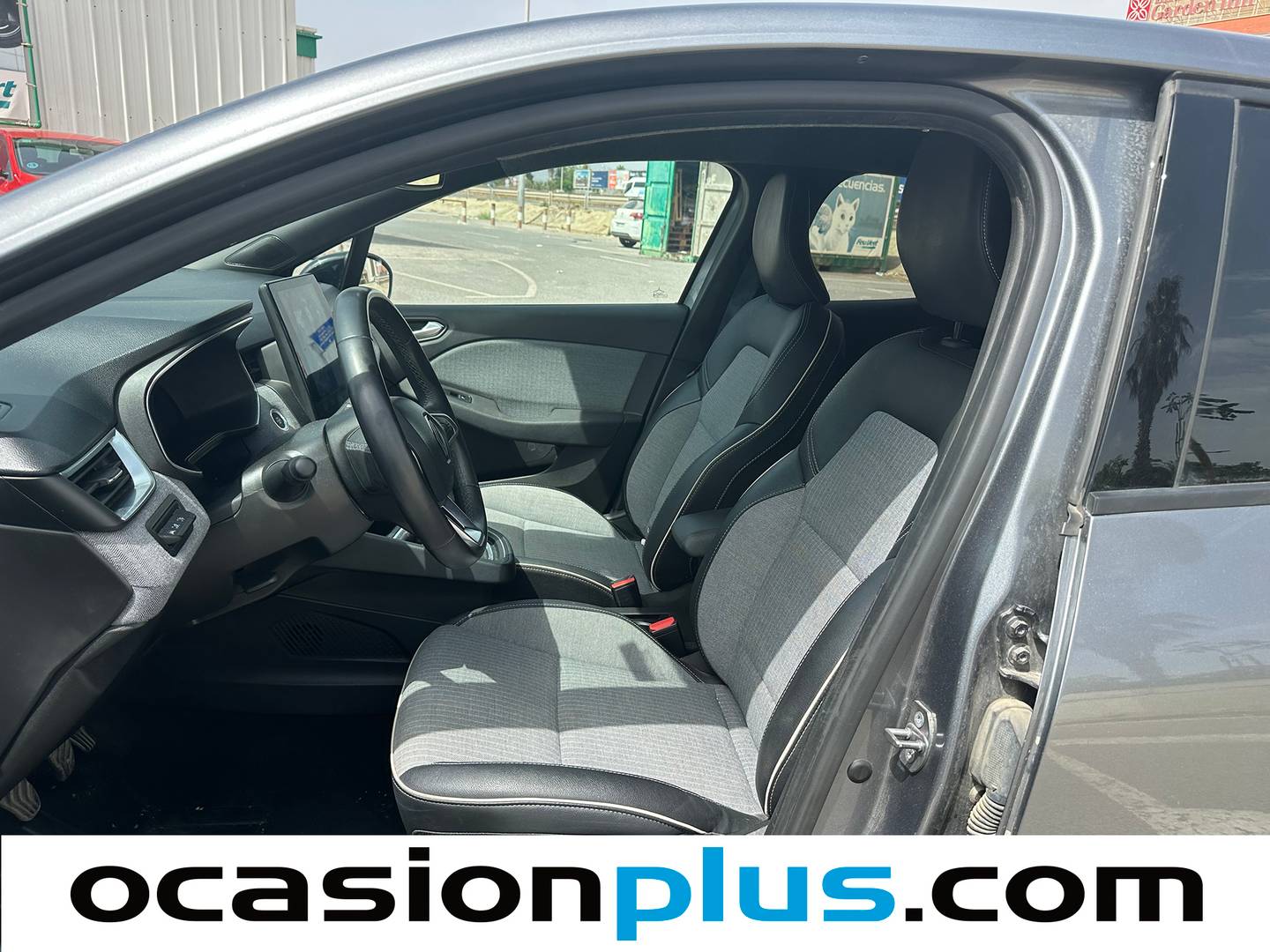 Foto asientos delanteros Renault Clio Renault Clio Techno TCe (90 CV)