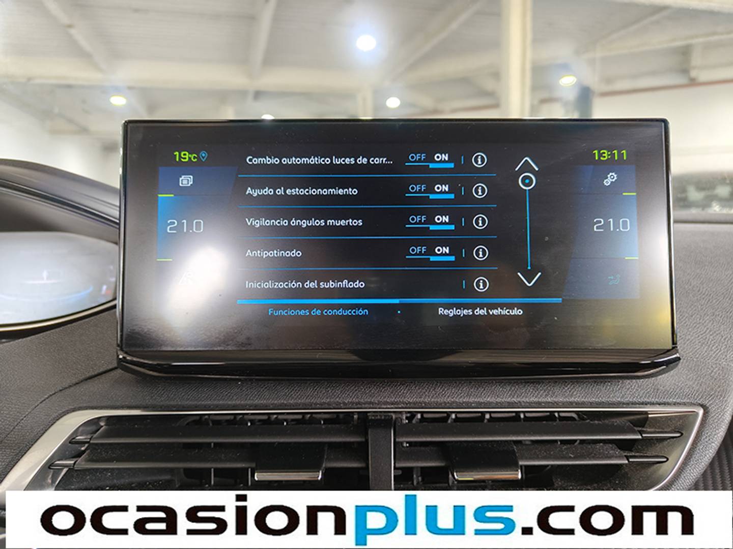 Foto Peugeot 3008 Hybrid Peugeot 3008 Hybrid 225 Allure e-EAT8 (225 CV)