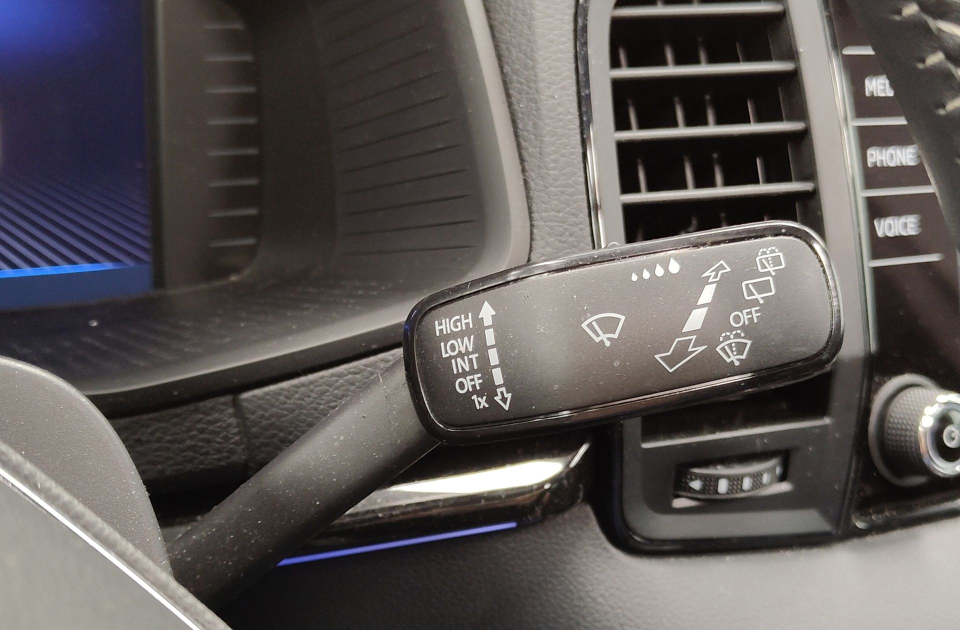 Škoda Karoq 1.5 TSI ACT Sportline DSG - foto 37