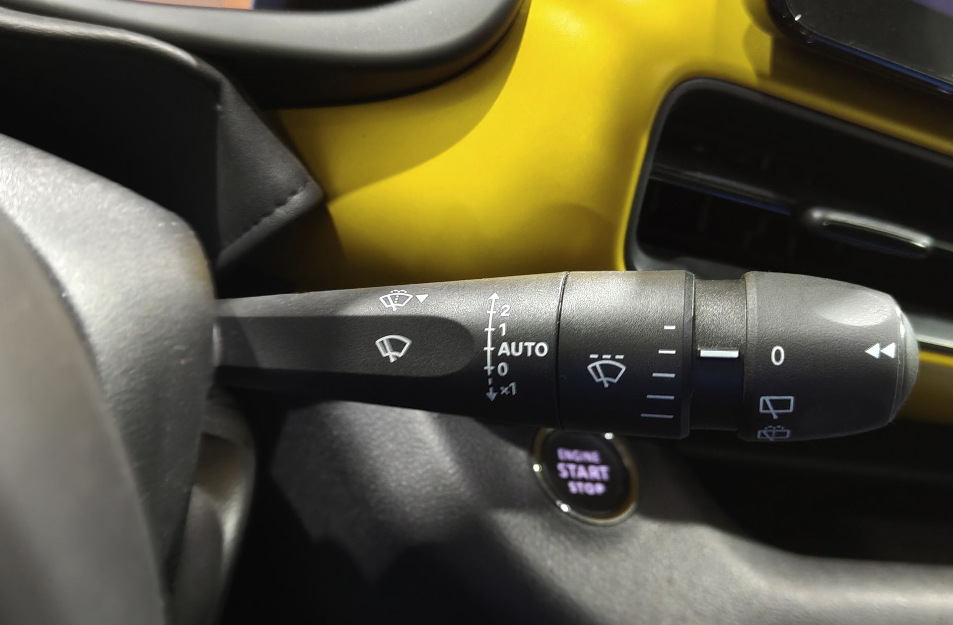 Jeep Avenger 1.2 G Summit - foto 31