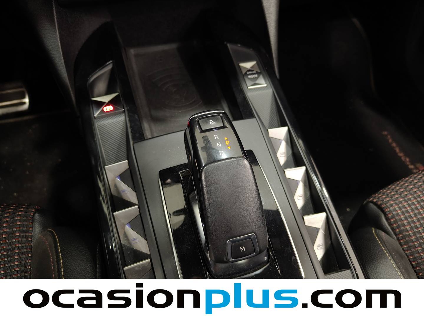 Foto DS DS 3 Crossback DS DS3 BlueHDi 130 Performance Line Auto (131 CV)