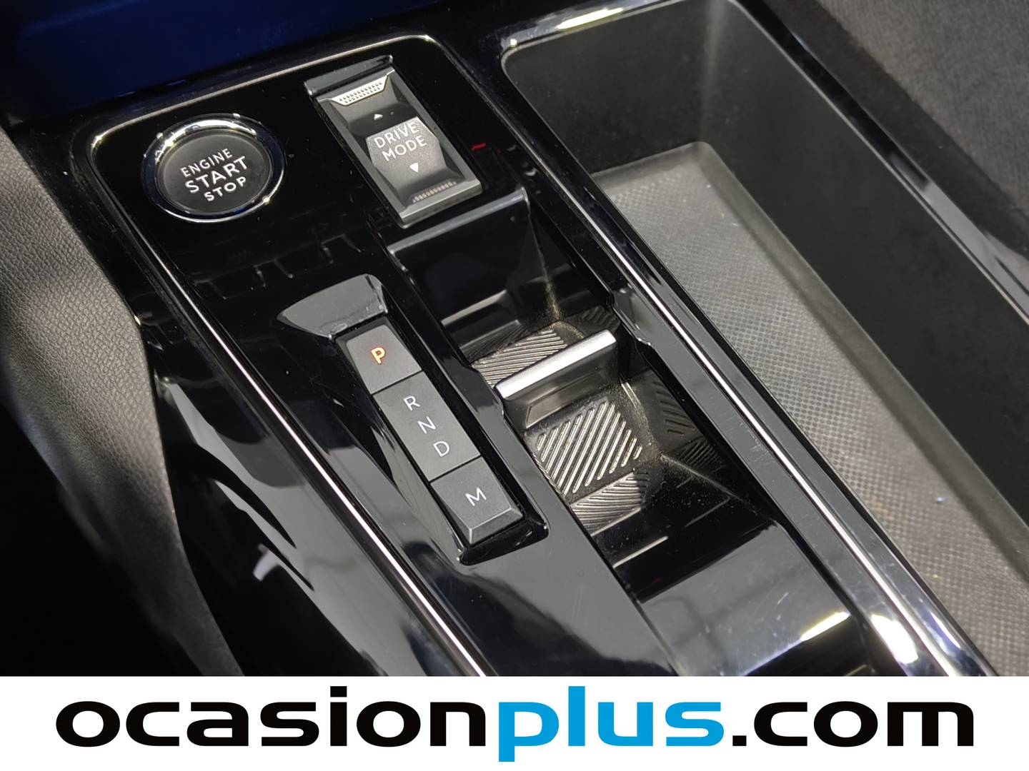 Foto Peugeot 3008 Peugeot 3008 PureTech 130 S&S GT EAT8 (130 CV)