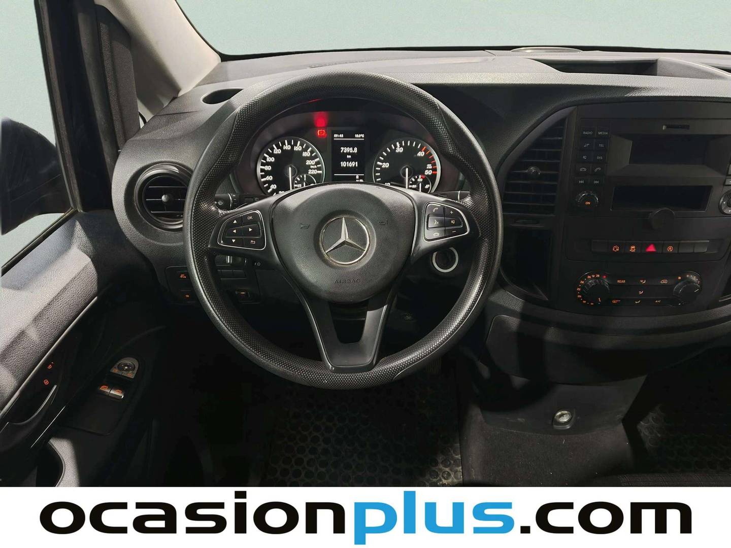 Foto Mercedes Vito Mercedes-Benz Vito 114 CDI Tourer Pro Larga AT (136 CV)