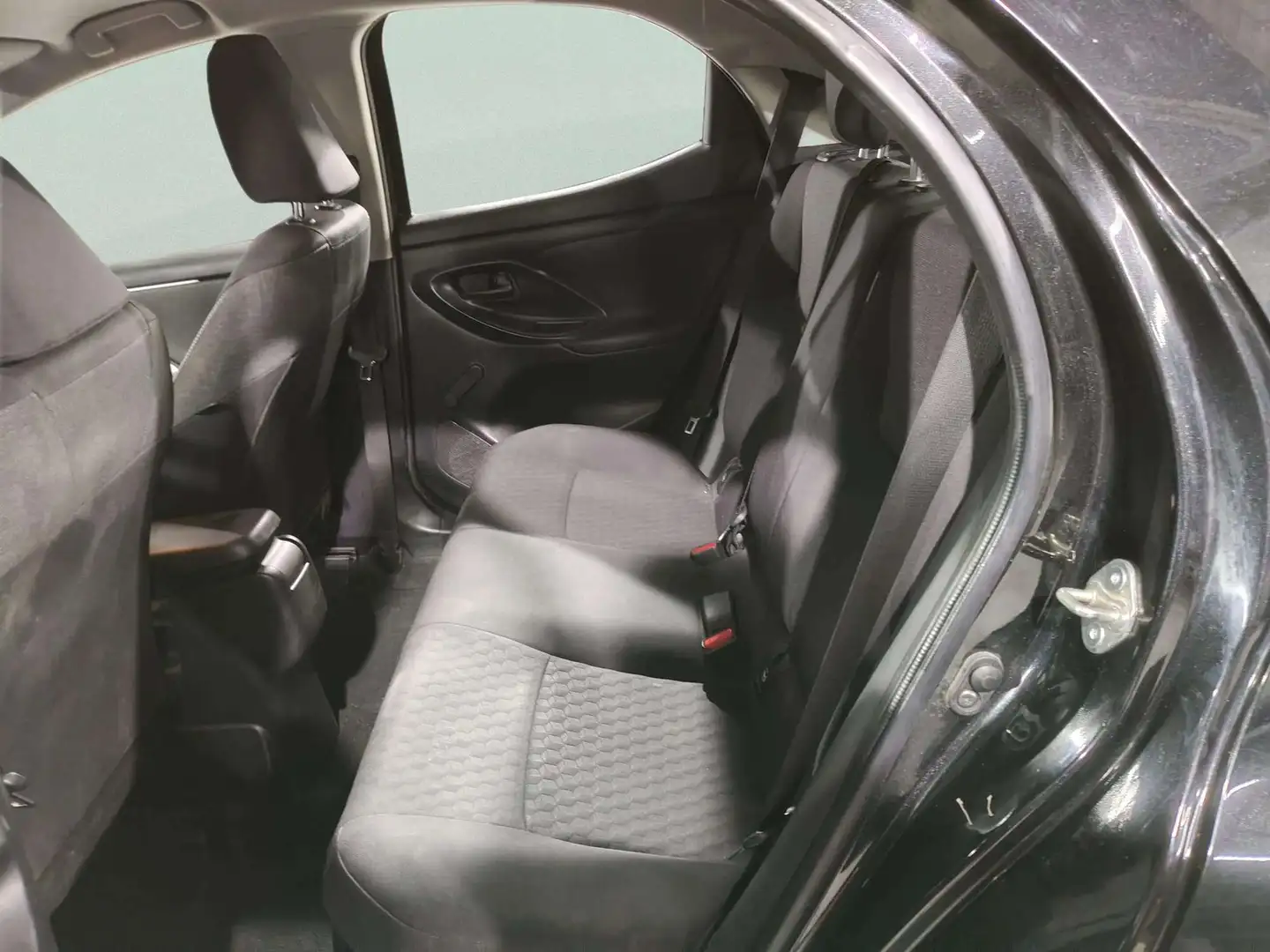 Foto Toyota Yaris Toyota Yaris 120H Business Plus (116 CV)