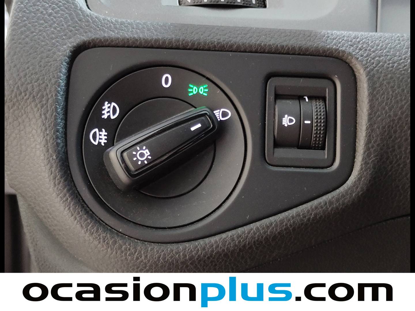 Volkswagen Golf Volkswagen Golf Business 1.6 TDI BMT (110 CV) DSG de segunda mano