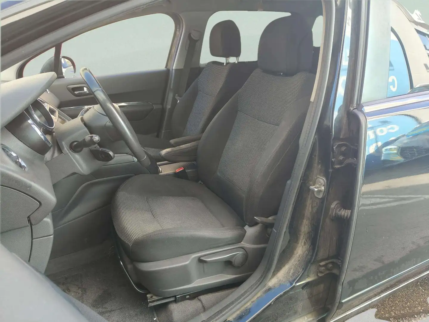 Foto Peugeot 5008 Peugeot 5008 1.6 HDI FAP Premium (110 CV)