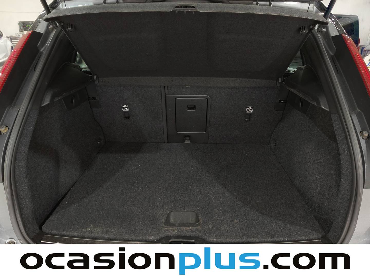 Fotos maletero Volvo XC40 Volvo XC40 D4 R-Design AWD Auto (190 CV)