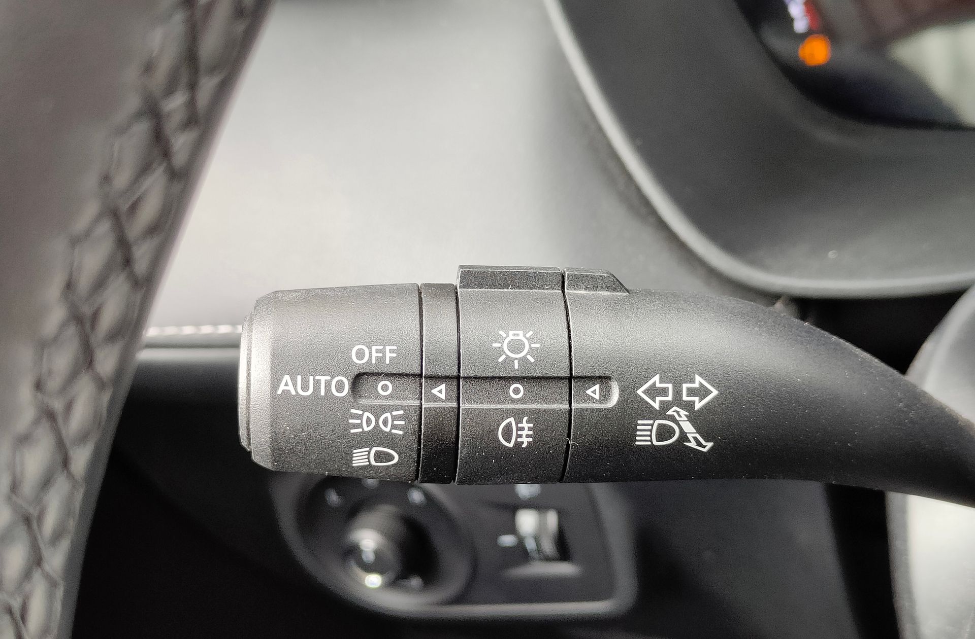 MG ZS 1.5 Hybrid+ Luxury - foto 24