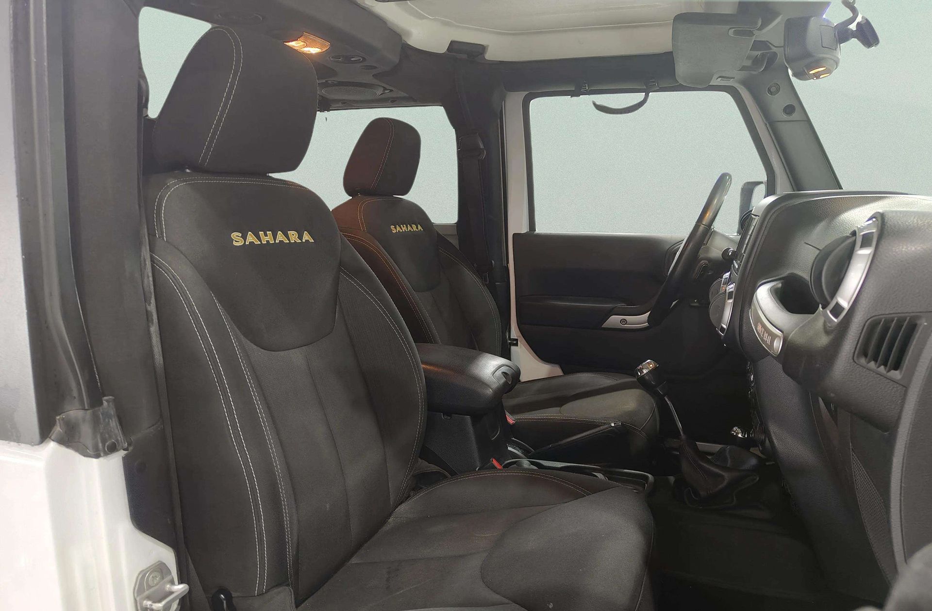 Jeep Wrangler 2.8 CRD Sahara - foto 16