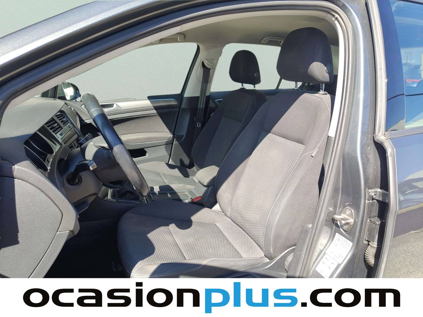 Foto asientos delanteros Volkswagen Golf Volkswagen Golf Ready2Go 1.6 TDI (115 CV)