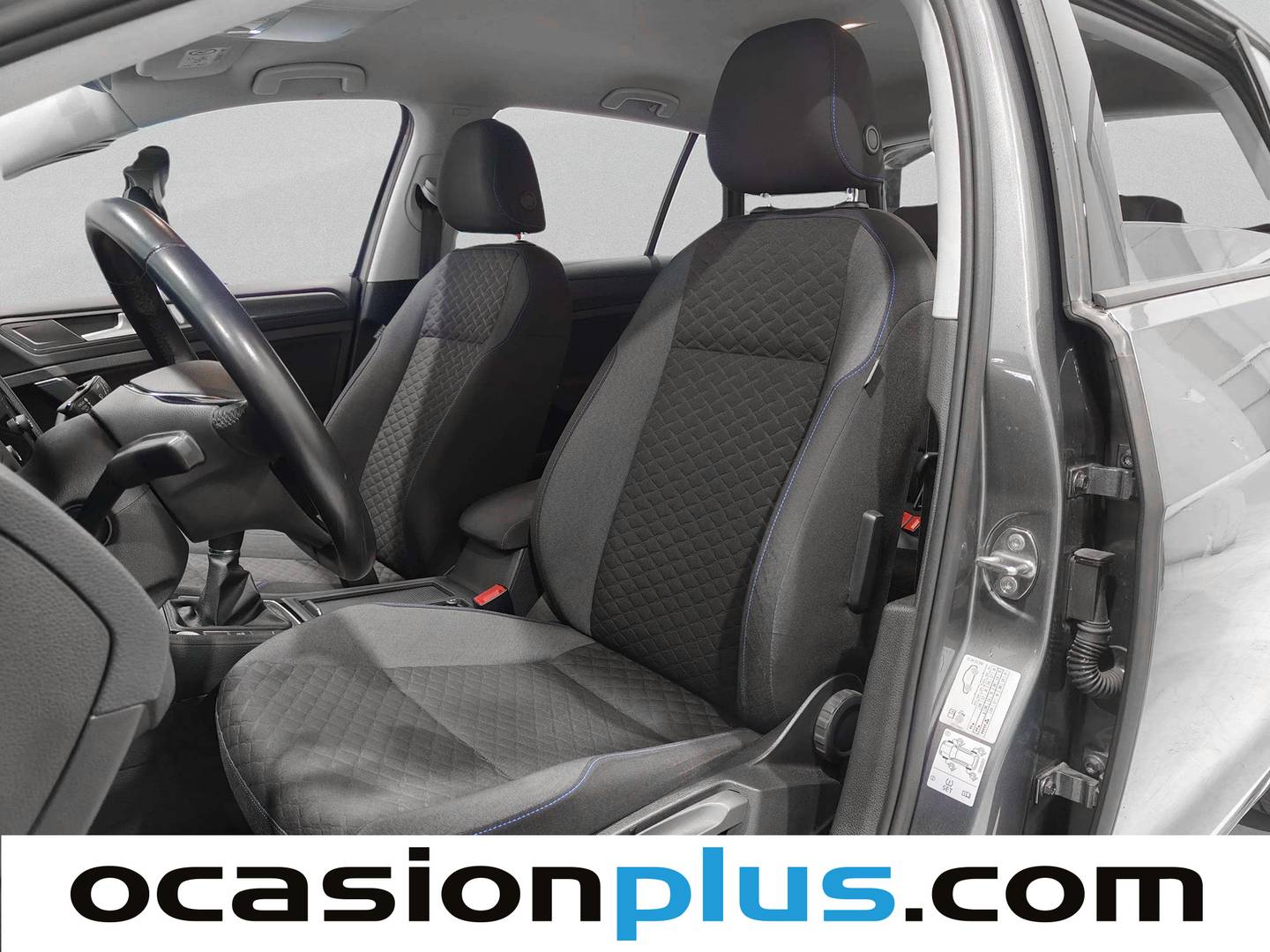 Foto asientos delanteros Volkswagen Golf Volkswagen Golf Advance 1.5 TSI Evo (130 CV)