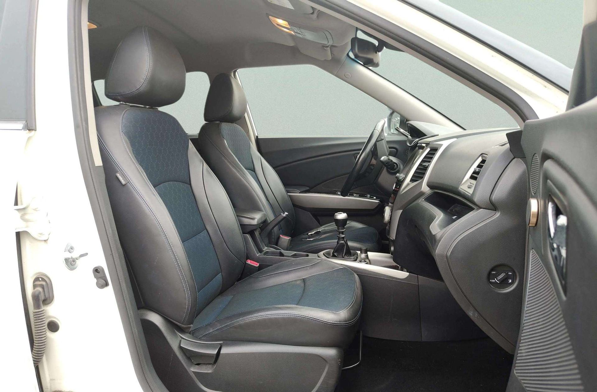 SsangYong Tivoli G16 Limited 4x2 - foto 16