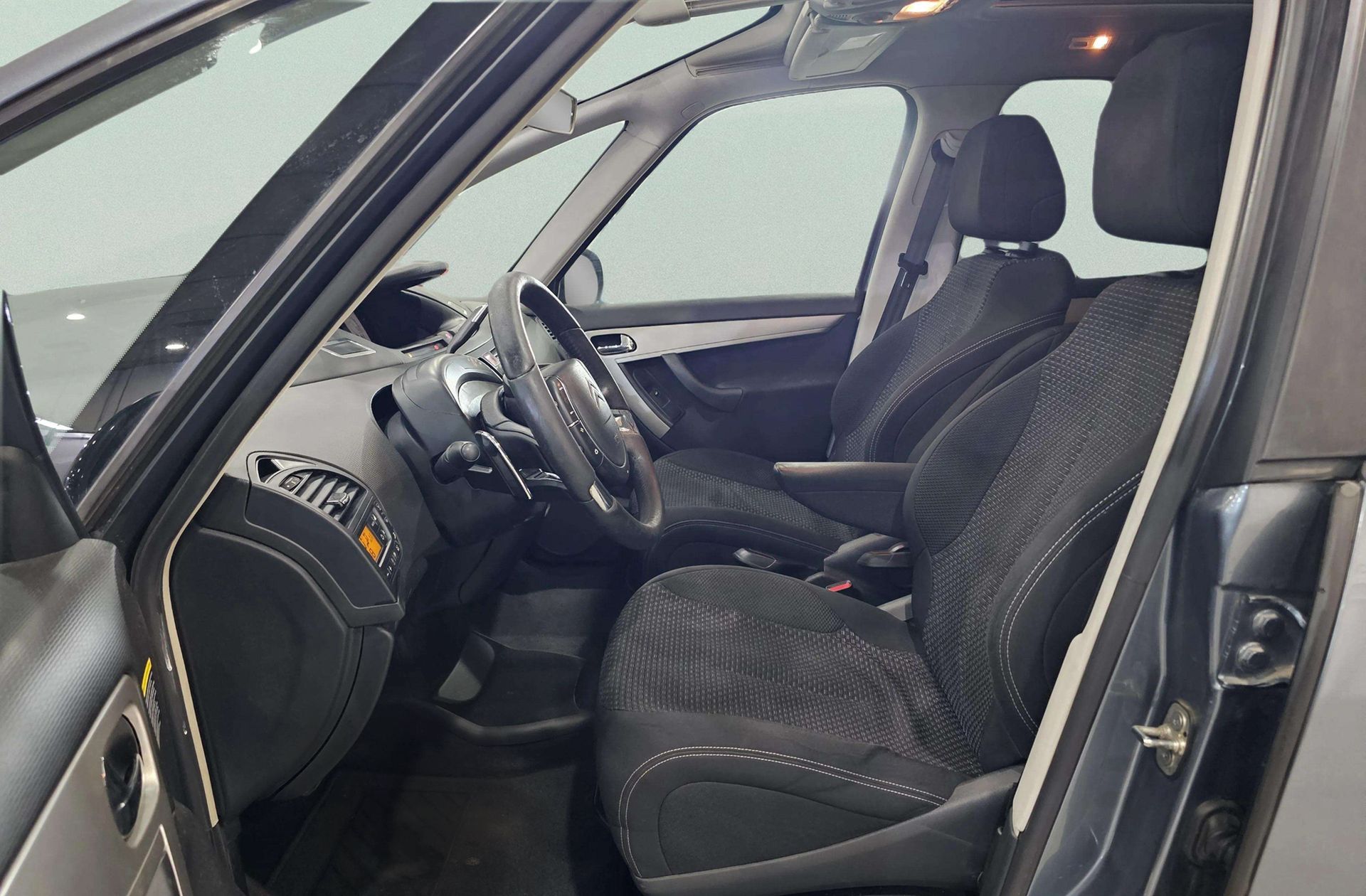 Citroën C4 Grand Picasso 1.6 HDi Millenium CMP - foto 10
