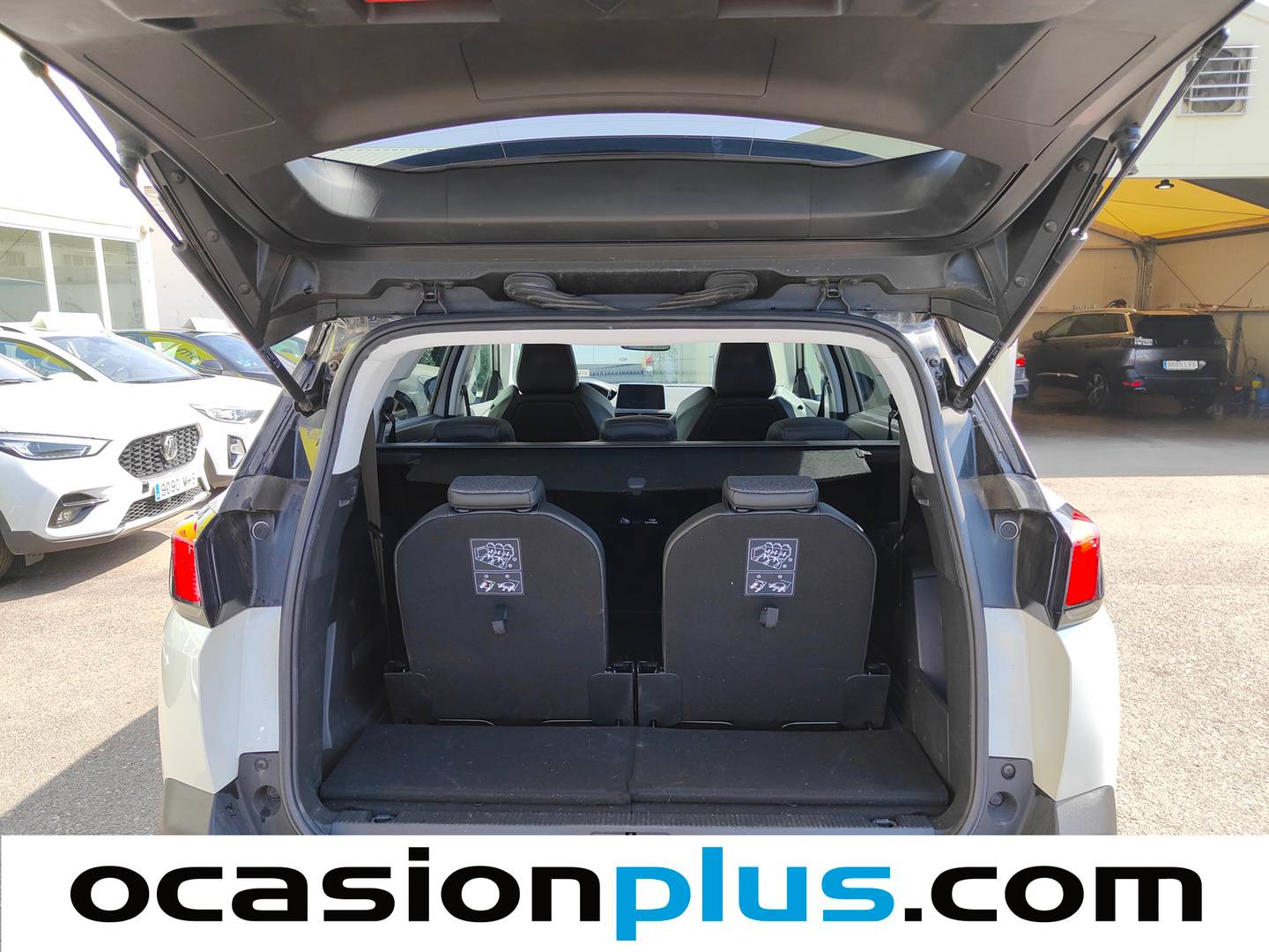 Peugeot 5008 Peugeot 5008 PureTech 130 S&S Allure (130 CV) 7 Plazas al mejor precio
