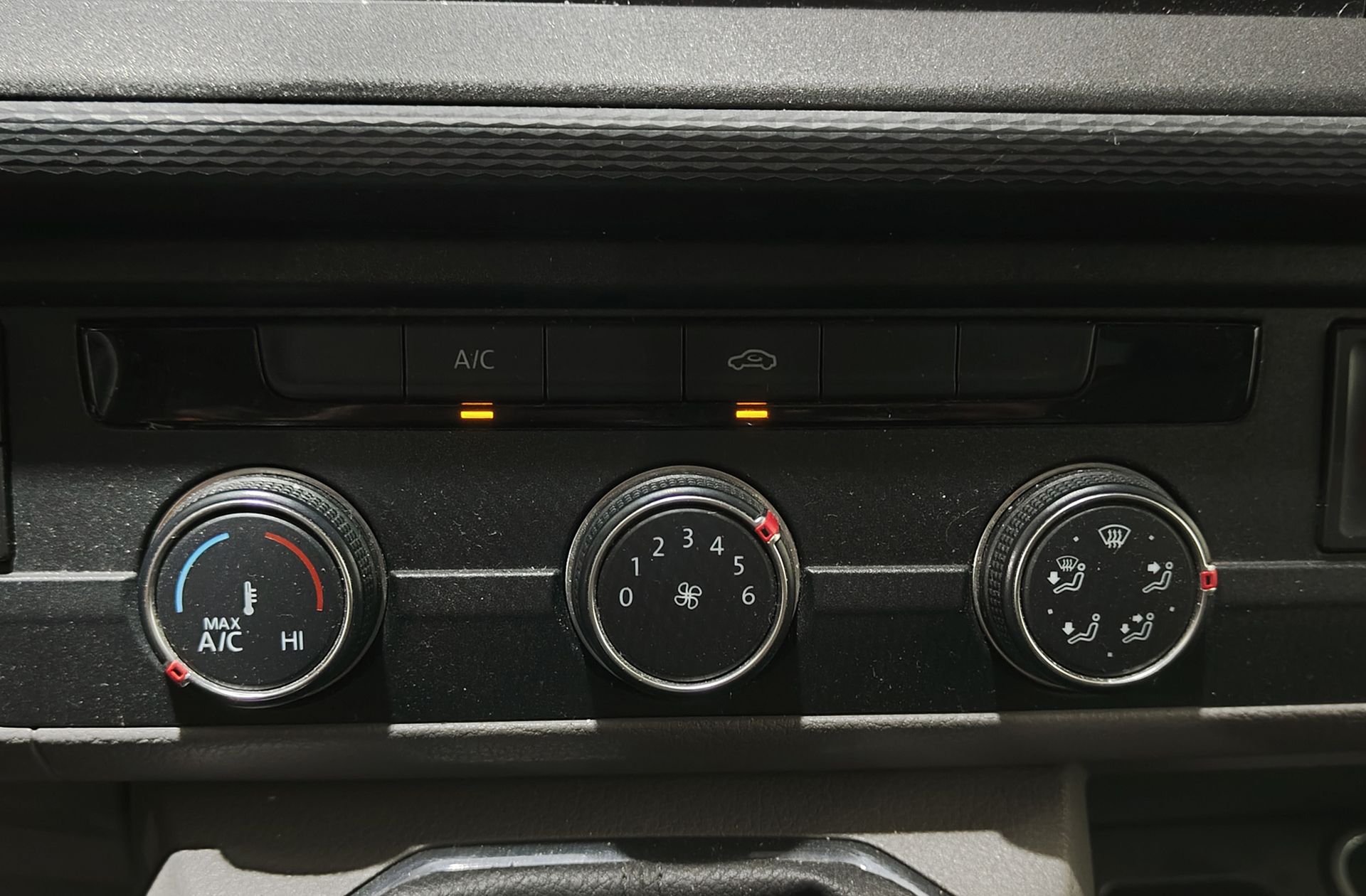 Volkswagen Transporter Furgon Batalla Corta TN 2.0 TDI - foto 18