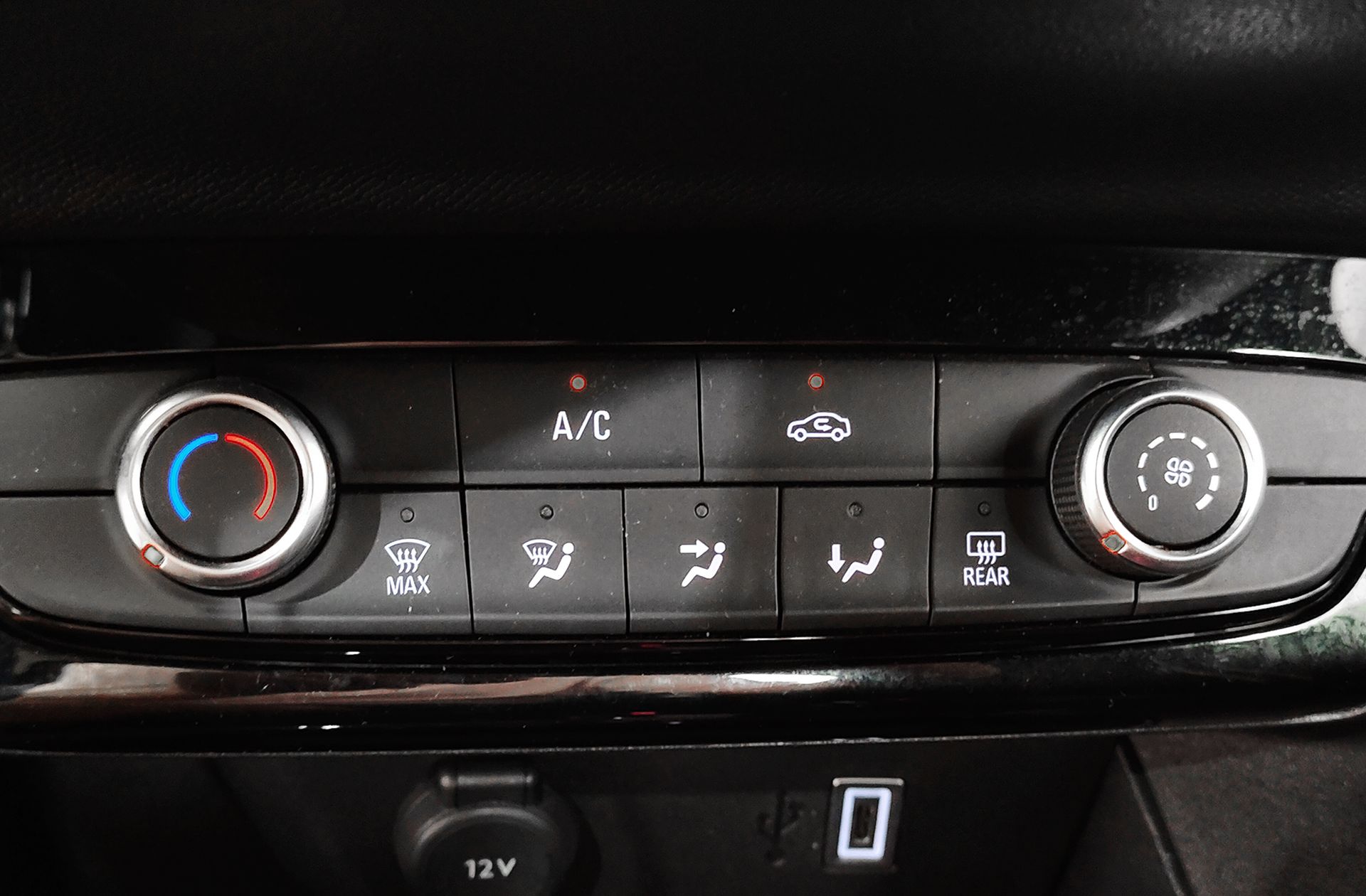 Opel Corsa 1.2 T XHL Hybrid GS eDCT - foto 30