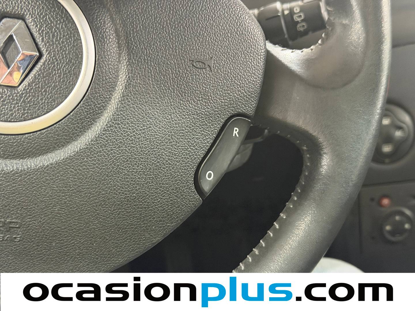 Renault Clio Renault Clio 1.6 16v iMusic Confort Dynamique (110 CV) de ocasión