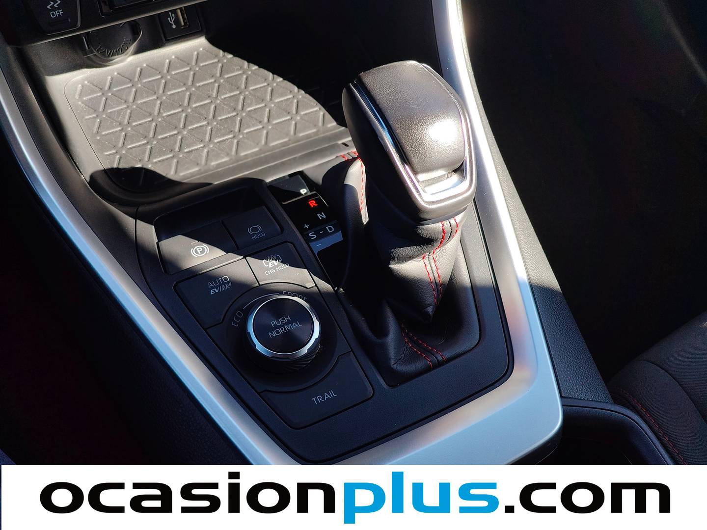 Foto Toyota Rav4 Toyota Rav4 2.5l PLug-In Hybrid 300PH (e-CVT) Advance (306 CV)