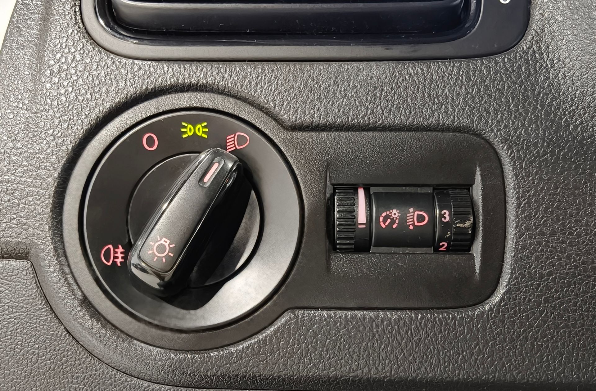 Volkswagen Polo Advance 1.4 - foto 19