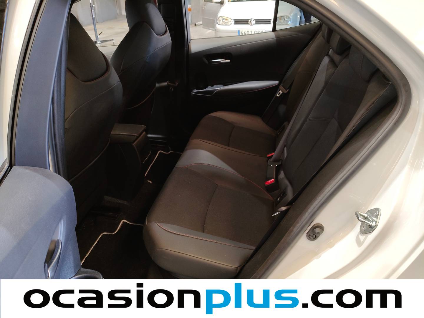 Foto asientos traseros Toyota Corolla Toyota Corolla 140H GR-Sport (140 CV)