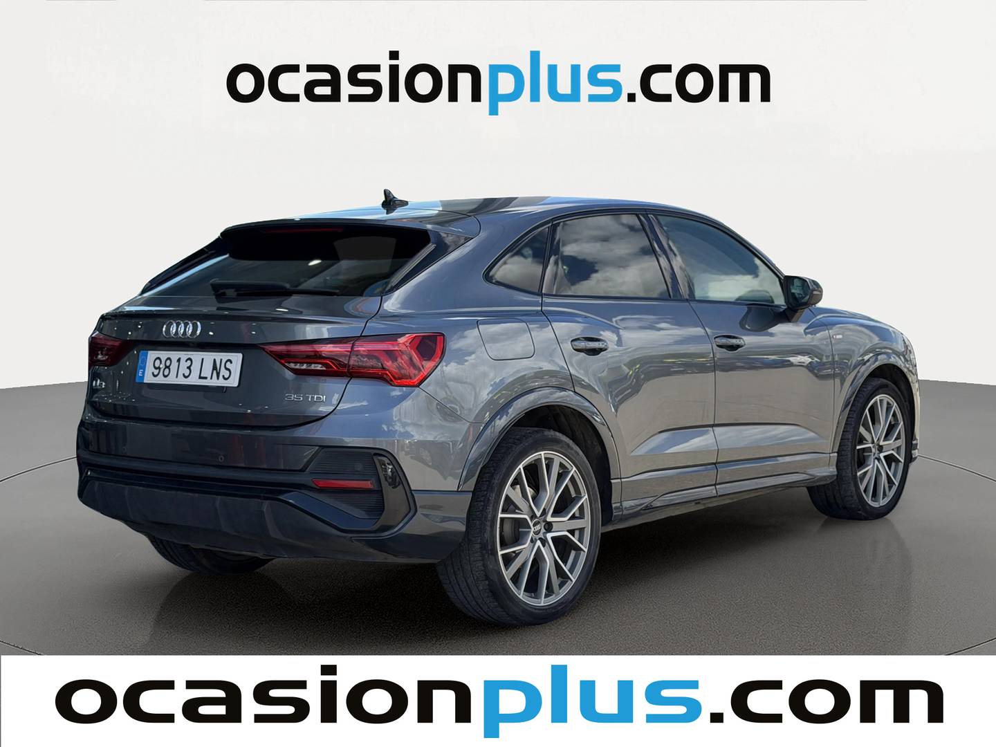 Foto trasera Audi Q3 Sportback Audi Q3 Sportback Black line 35 TDI (150 CV) S tronic derecha