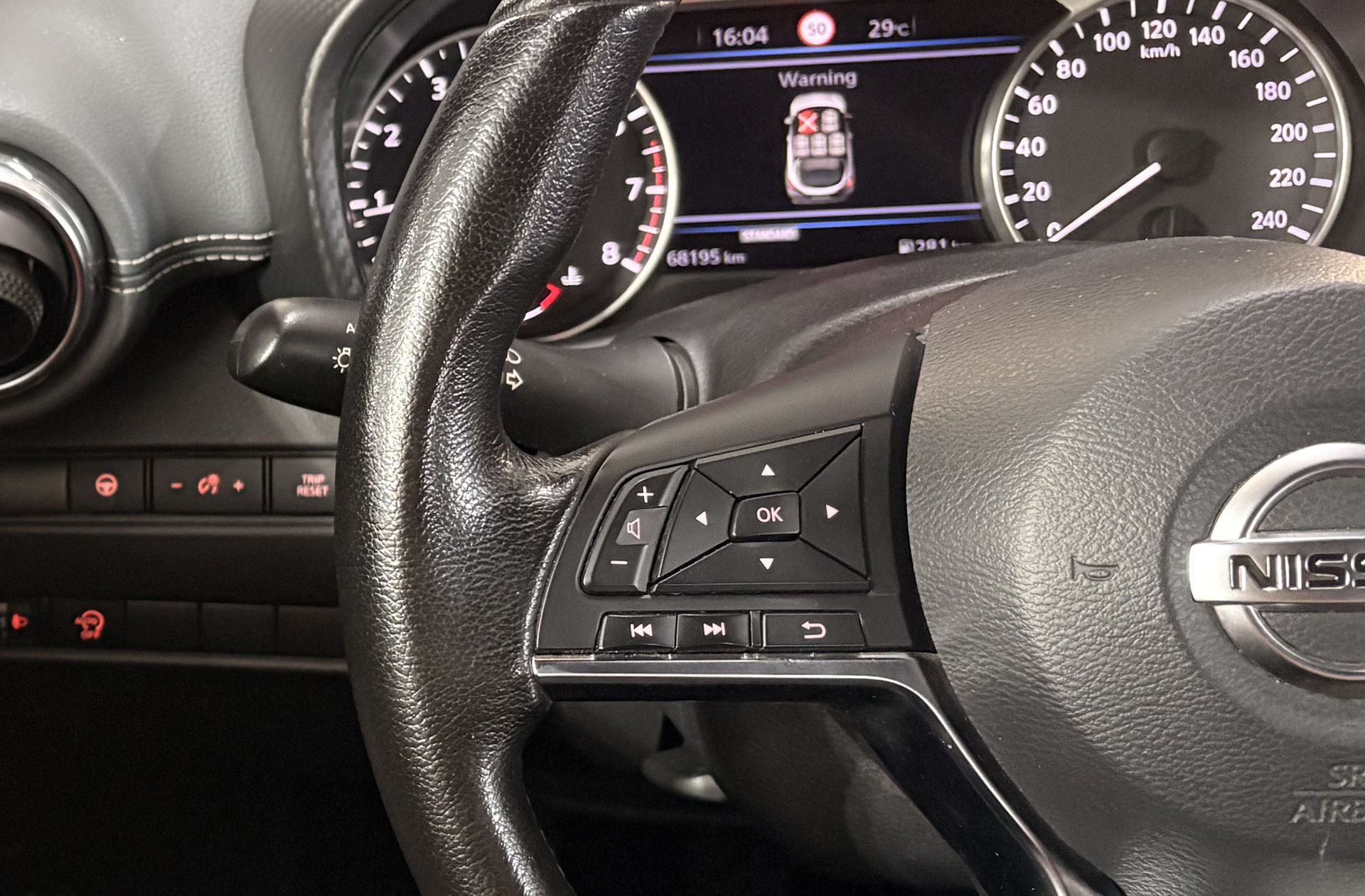 Nissan Juke DIG-T Tekna - foto 27