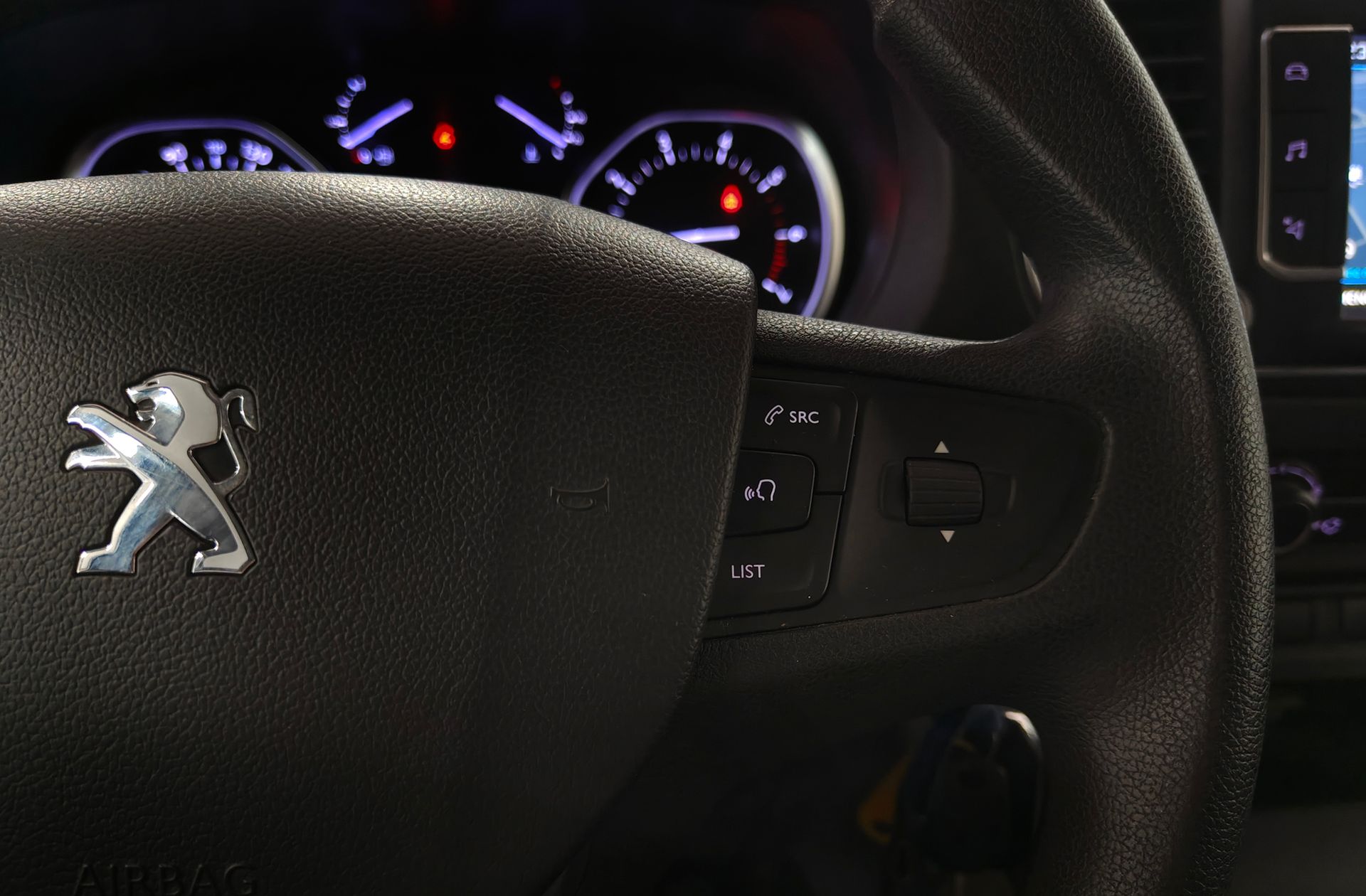 Peugeot Expert Furgon BlueHDi 100 Premium Standard - foto 29