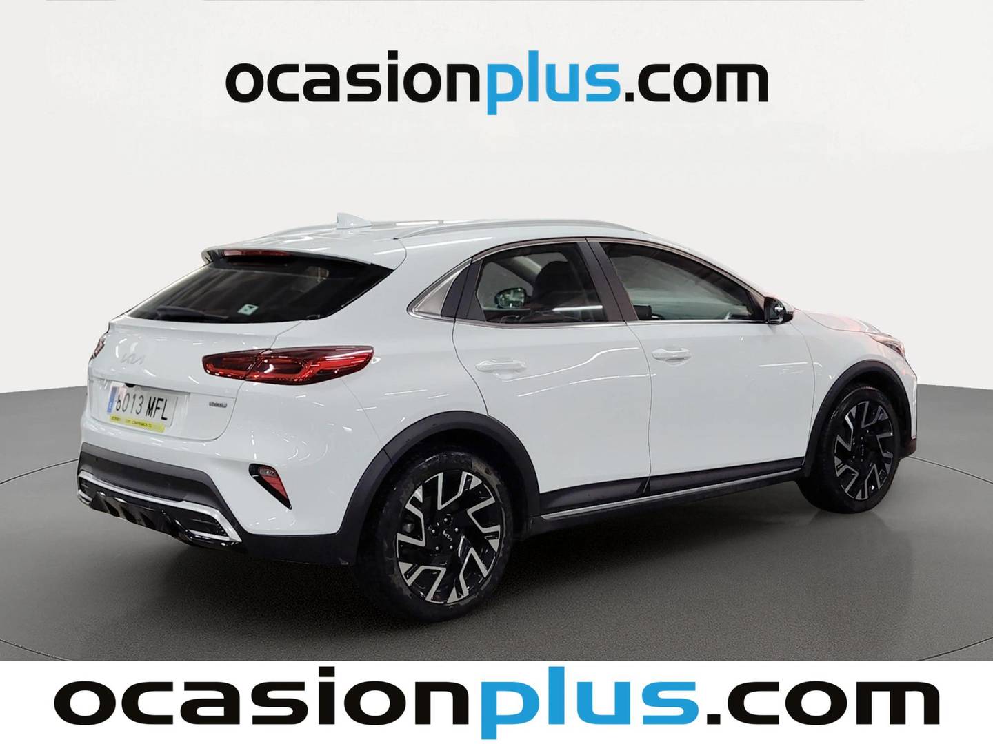 Foto trasera KIA XCeed KIA XCeed 1.6 MHEV Tech DCT (136 CV) derecha