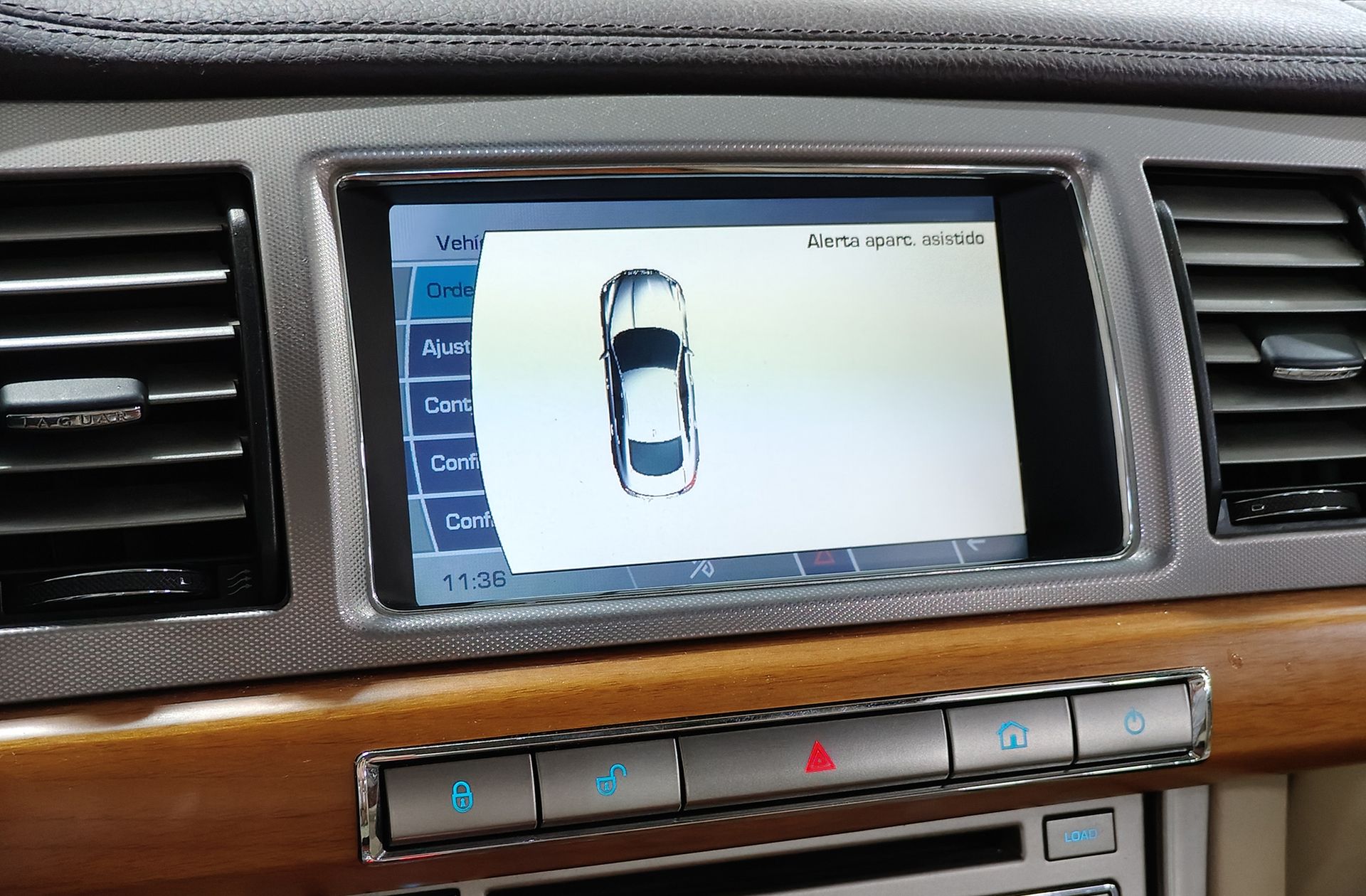 Jaguar XF 3.0 V6 Luxury - foto 7