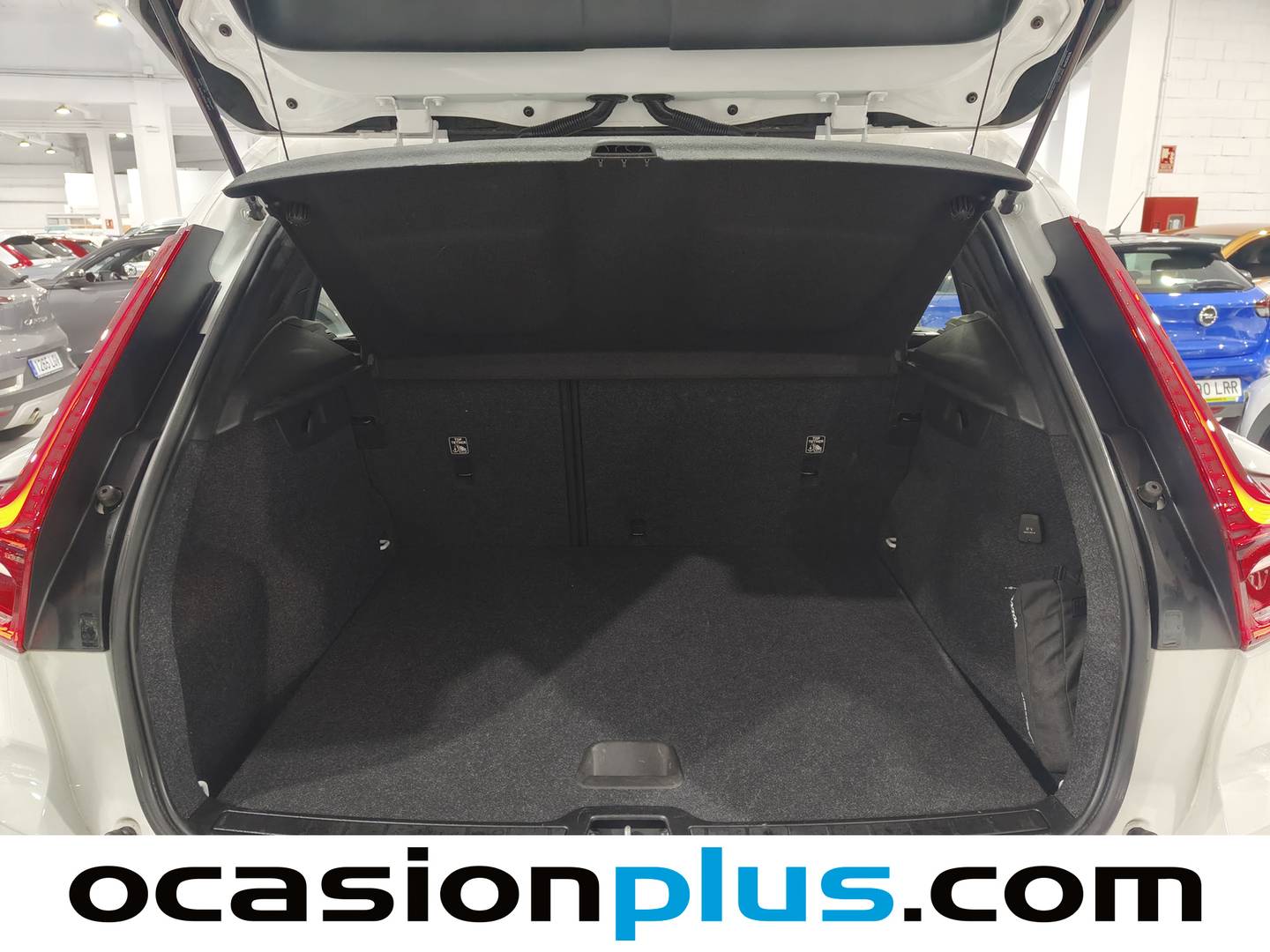 Foto Volvo XC40 Volvo XC40 T2 Essential (129 CV)