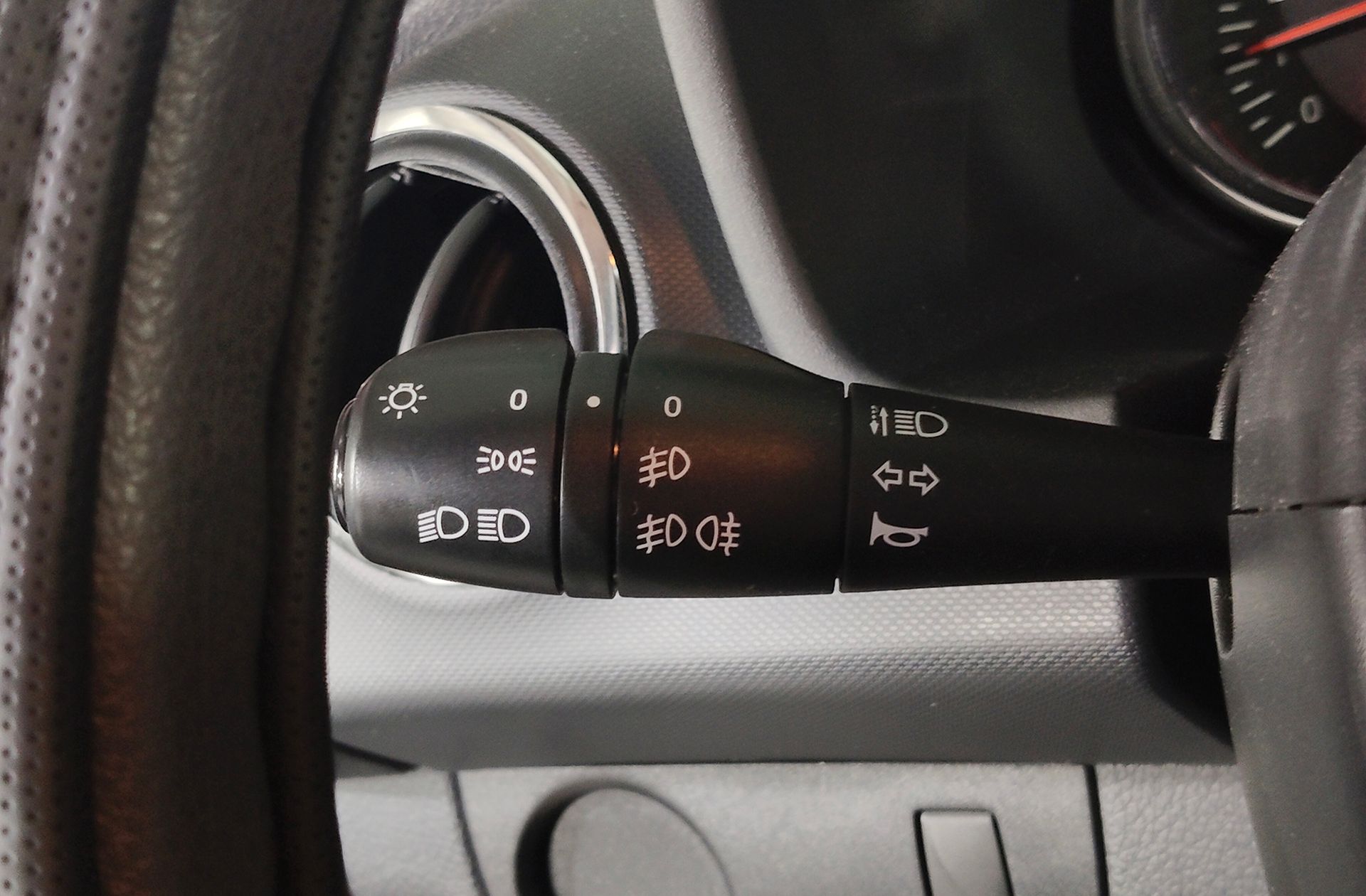 Dacia Sandero Stepway TCe - foto 21