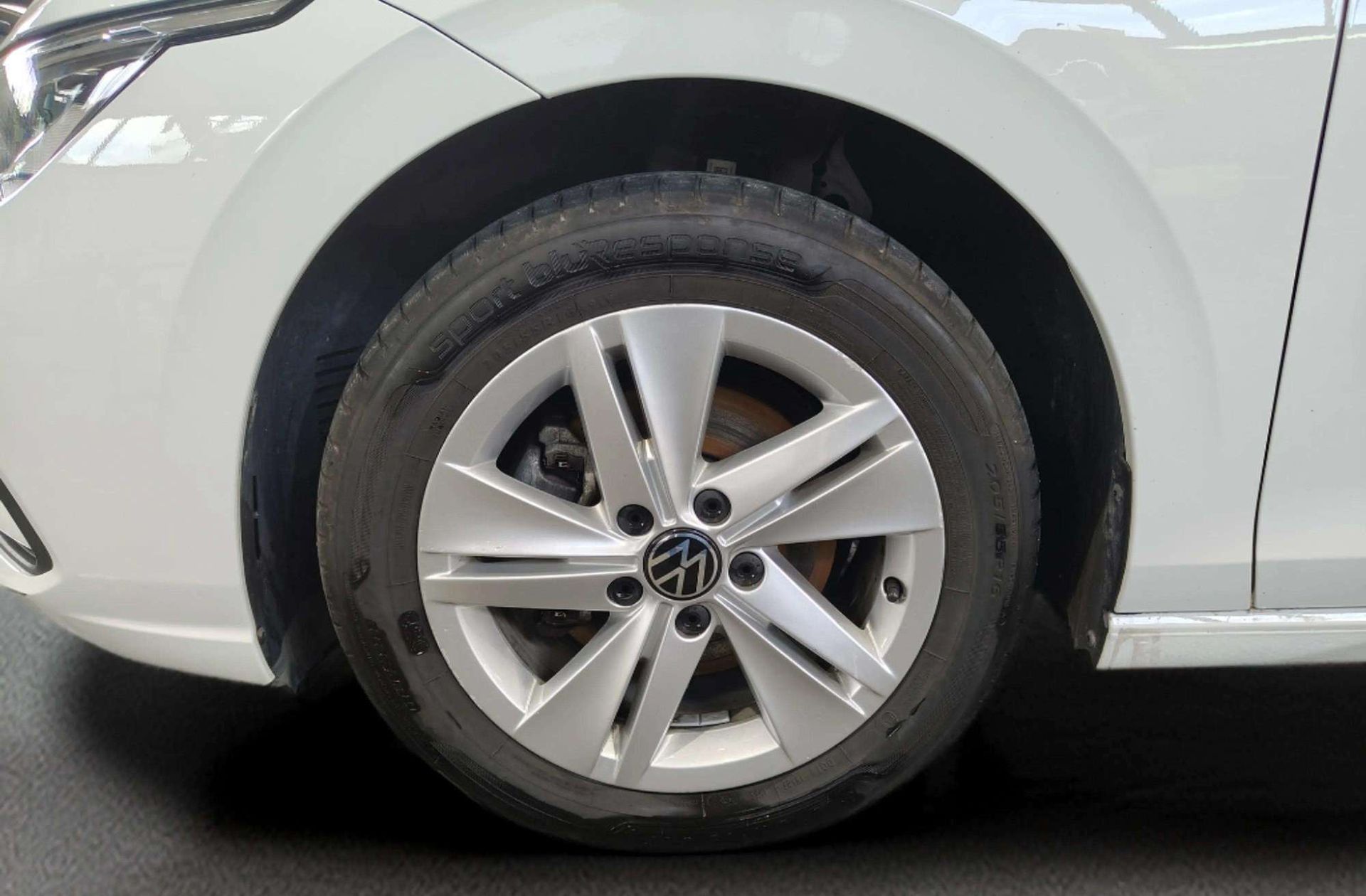 Volkswagen Golf Life 1.0 eTSI DSG - foto 32